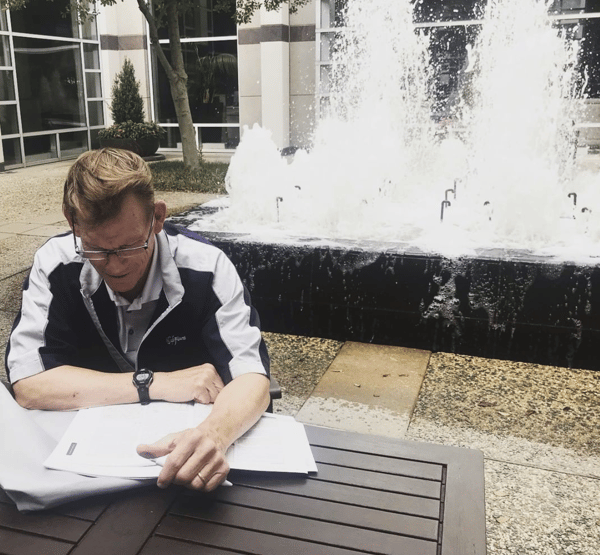 Dana Hoch, MD soaking up the warm #Dallas weather and getting even more studying in after a day at the internal medicine board review course