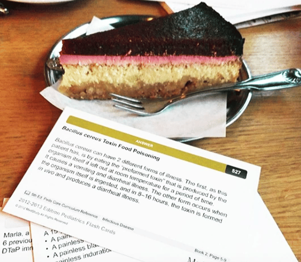 @beingdrb studies flashcards while eating dessert! 